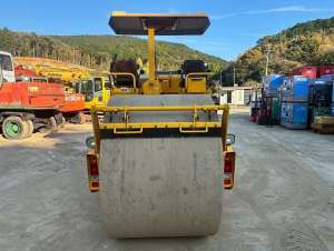 Used , SAKAI R2-4 Road roller