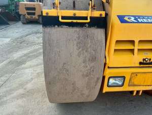 Used , SAKAI R2-4 Road roller