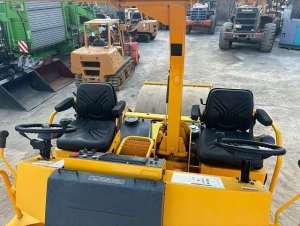 Used , SAKAI R2-4 Road roller