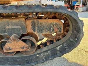 Used , MOROOKA MST-2200VDR Carrier dump