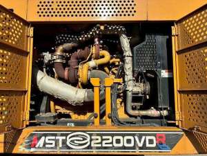 Used , MOROOKA MST-2200VDR Carrier dump