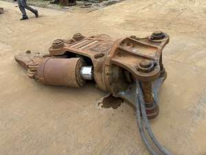 Used , OKADA TS-W1350V Crusher