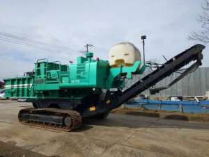 Used , HITACHI HC1110 MOBILE WOOD CRUSHER