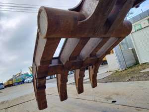 Used , SUMITOMO SH240-5 Excavator