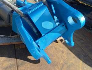 Used , OKADA TS-WB950V-F Crusher