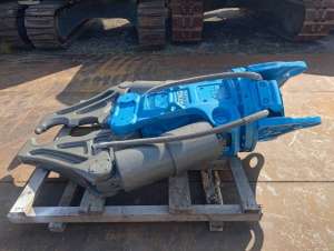 Used , OKADA TS-WB950V-F Crusher