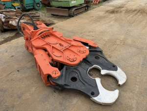 Used , NPK SV-24X Crusher