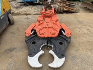 Used , NPK SV-24X Crusher