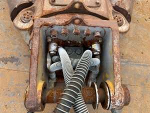 Used , FURUKAWA VX225 Crusher