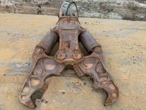 Used , FURUKAWA VX225 Crusher