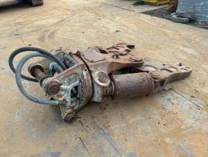 Used , FURUKAWA VX225 Crusher