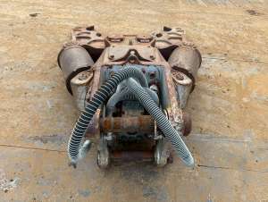 Used , FURUKAWA VX225 Crusher