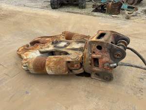 Used , NPK SRC25 Crusher