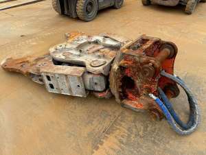 Used , NPK SV-36X Crusher