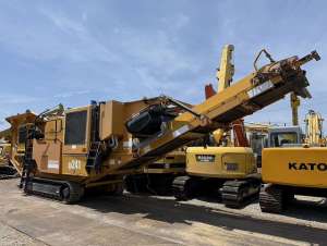 Used , SANDVIK QJ241 Mobile crusher