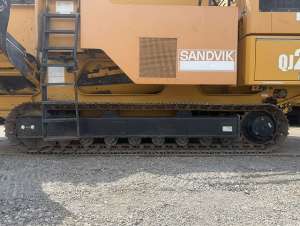 Used , SANDVIK QJ241 Mobile crusher