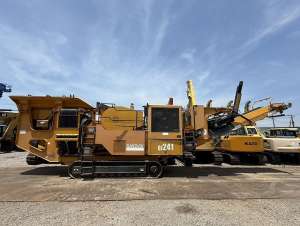 Used , SANDVIK QJ241 Mobile crusher