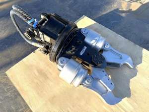 Used , TOKU TDF-22A Crusher ( 0.12㎥ )