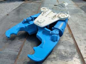 Used , FURUKAWA VP22 Crusher ( 0.7㎥ )