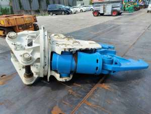 Used , FURUKAWA VP22 Crusher ( 0.7㎥ )