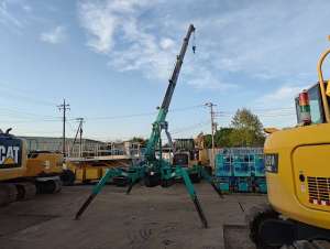Used , MAEDA MC-285CRM Spider Crane ( 2.82t )