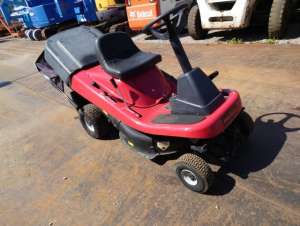 Used , GREEN RIDER GRASS CUTTER GRASS CUTTER