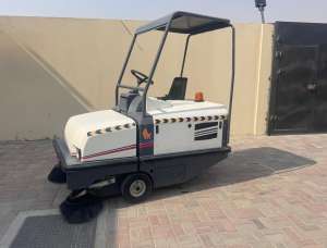 Used , Dulevo 90 DK Ride-On Road Sweeper (2018)
