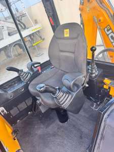 Used , JCB 1CXT Backhoe Loader (2015) – For Sale