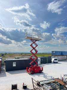 Used , Scissor Lift Genie 
