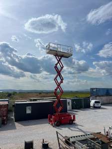 Used , Scissor Lift Genie 