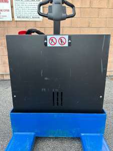 Used , Blue Giant EPJ-45 Electric Pallet Jack 